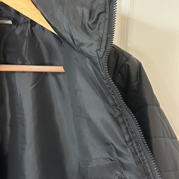 Yellowstone Dutton Ranch Puffer Jacket - Picture 5 of 5